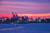 Hafen Hamburg kurz vor Sonnenaufgang 07.09.2022