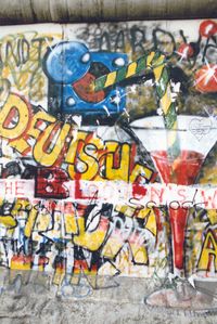 Graffiti an der Mauer in Berlin im September 1987