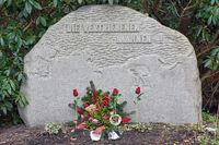 Gedenkstein DIE VERTRIEBENEN MAHNEN im Kurpark Bad Schwartau 09.03.2023