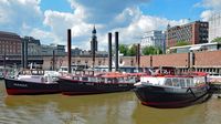 Barkassen, darunter BUENOS AIRES,am 26.05.2020 im Hafen von Hamburg