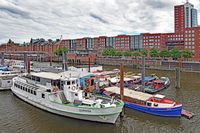 GERMANIA und Barkasse RUTH am 27.05.2019 im Hafen von Hamburg