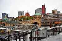 Blick vom HALUNDER JET auf Hamburg 16.10.2023