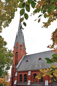 Die Kirche in Stockelsdorf. Fotoaufnahme vom 03.11.2023
