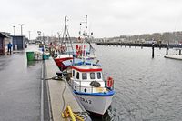 Fischereihafen Lübeck-Travemünde bei Niedrigwasser am 23.11.2023