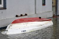 Boot DONNA 2. Hochwasser in Lübeck-Travemünde 04.01.2024
