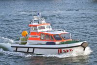 SAR-Boot SAPHIR von der Deutschen Gesellschaft zur Rettung Schiffbrüchiger (DGzRS) am 27.01.2024 in Lübeck-Travemünde