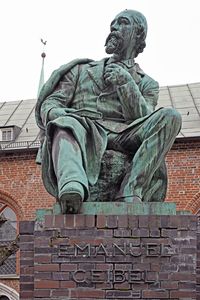 Denkmal für Emanuel Geibel in Lübeck unweit Koberg bzw. Kartoffelkeller 06.03.2024