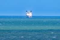 SKANE, Passenger/Ro-Ro Cargo Ship, IMO 9133915, am 07.05.2024 in der Ostsee vor Rostock