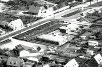 Bei der Gaststätte LANDHAUS in Lübeck-Eichholz um 1970