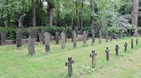 Auf dem Ehrenfriedhof an der Travemünder Allee in Lübeck 26.05.2024