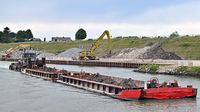 Nordostsee-Kanal. Ausbau der Oststrecke 06.06.2024. Schubboot ORCA mit Schuten