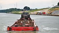 Nordostsee-Kanal. Ausbau der Oststrecke 06.06.2024. Schubboot ORCA mit Schuten