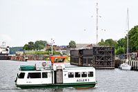 Kanalfähre ADLER I am 06.06.2024 auf dem Nordostseekanal bei der Schleuse Kiel-Holtenau