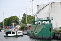 Kanalfähre ADLER I am 06.06.2024 auf dem Nordostseekanal bei der Schleuse Kiel-Holtenau