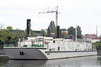 HUMMEL, LNG Hybrid Barge, am 19.09.2024 im Hafen von Hamburg