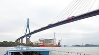 Köhlbrandbrücke am 19.09.2024 im Hafen von Hamburg