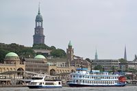 MS MECKLENBURG (ENI: 05116240) und LOUISIANA STAR am 19.09.2024 in Hamburg