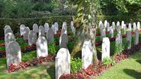 Niederländisches Ehrenfeld bzw. Niederländische Ehrenanlage auf dem Vorwerker Friedhof in Lübeck am 15.09.2024