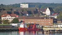 KIEL (IMO8501529), Feuerwehr-und Oelabwehrschiff, am 04.10.2024 in Kiel