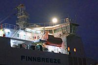 FINNBREEZE (IMO 9468889, Finnlines) am Abend des 31.10.2024 in Lübeck-Travemünde