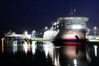 STENA FLAVIA (IMO 9417919) und FINNMILL am Abend des 14.11.2024 in Lübeck-Travemünde