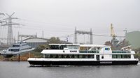 HANSE am 09.11.2024 auf der Trave bei Lübeck-Herrenwyk