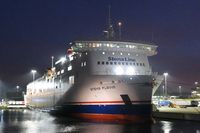 STENA FLAVIA (IMO 9417919) am Abend des 14.11.2024 in Lübeck-Travemünde