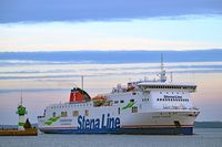 STENA FLAVIA (IMO 9417919) am 05.12.2024 einlaufend Lübeck-Travemünde