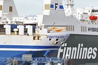 FINNTRADER (Finnlines, IMO 9017769) und FINNECO III am 11.01.2025 in Lübeck-Travemünde