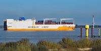 GRANDE AMBURGO, Ro-Ro/Container,IMO 9246607, Baujahr 2003, 1321 TEU, 214 × 32.3m, 15.Oktober 2017 querab Krautsand