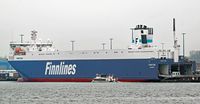FINNTIDE (Finnlines, IMO 9468920) und NORDLAND am 15.04.2018 in Lübeck-Travemünde