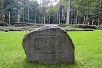 Unweit Sierksdorf / Ostsee: Cap-Arcona-Ehrenfriedhof 10.11.2020