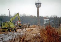 14.12.1989 - Arbeiten zur Wiedererrichtung eines Grenzübergangs zwischen Lübeck-Eichholz und Herrnburg