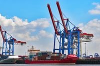 Containerschiff ALEXANDER B (IMO 9328649) am 26.05.2020 im Hafen von Hamburg