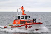 SAR-Boot ERICH KOSCHUBS am 17.02.2024 in der Ostsee vor Lübeck-Travemünde