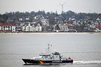 Zollboot SCHLESWIG-HOLSTEIN am 14.02.2024 in der Kieler Förde unweit Laboe