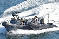 RHIB-Boot der Kampfschwimmer (Deutsche Marine) und Speedboot der Bundeswehr vom Typ BOOMERANGER am 15.06.2022 in der Kieler Förde