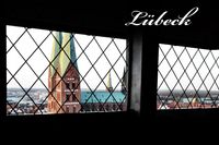 Blick von der Aussichtsplattform der Petrikirche auf die Marienkirche Lübeck - 19.03.2022