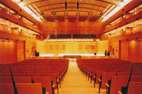 Musik-und Kongresshalle - MuK - in Lübeck. Aufnahme aus dem Jahr 1992 oder 1993