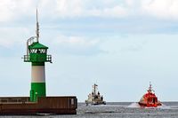 Lotsenversetzboot STEIN am 06.05.2021 in der Ostsee vor Lübeck-Travemünde