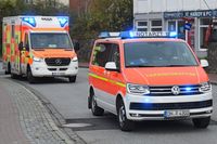 Notarzt-Fahrzeug und Rettungswagen am 10.11.2022 in Neustadt Holstein