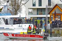 Feuerwehrboot HEINRICH im Hafen von Niendorf Ostsee am 14.01.2021