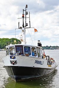 Priwallfähre PRIWALL IV am 30.06.2023 in Lübeck-Travemünde