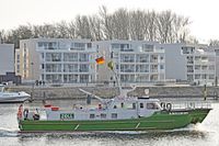 Zollboot AMRUM am 08.01.2022 im Hafen von Lübeck-Travemünde